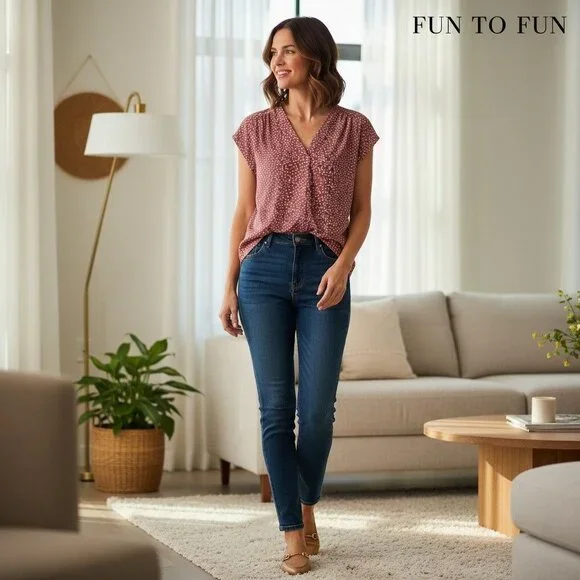 Fun2Fun Womens Mauve V-Neck Cap Sleeve Blouse With White Speckle Print - Size M - Picture 1 of 8